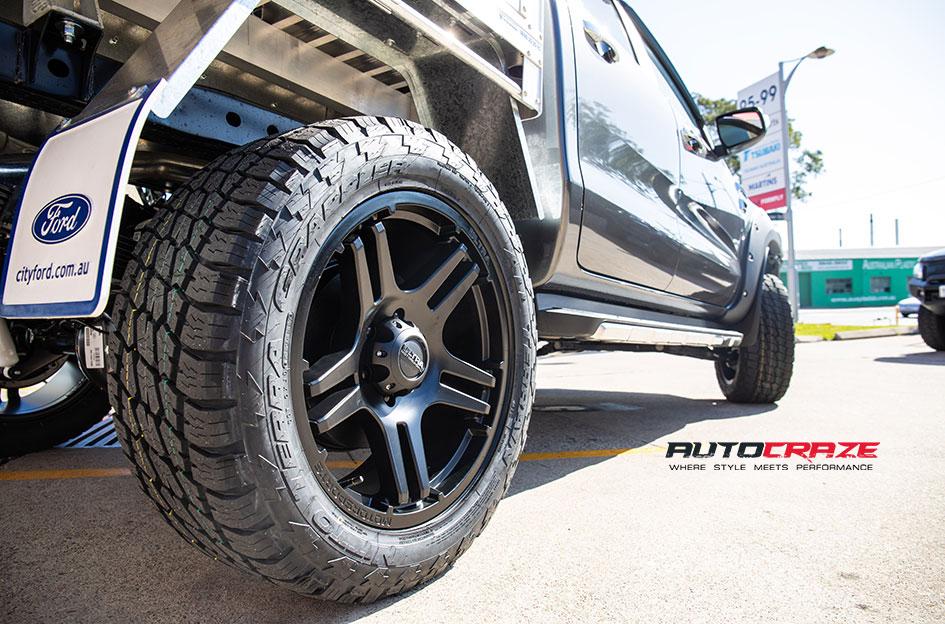 FORD RANGER BULLY 264 SATIN BLACK